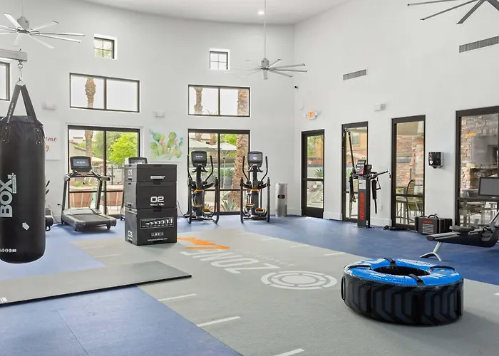 Apartment Cozysuites By The Stadium With Pool 22 Glendale